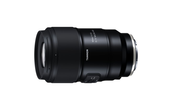 TAMRON 90mm F/2.8 Di III...