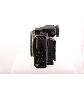 Fujifilm GFX 50S Kamera-Gehäuse inkl. Batteriegriff + Schiene