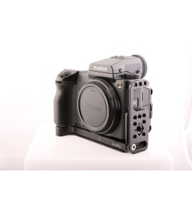 Fujifilm GFX 50S Kamera-Gehäuse inkl. Batteriegriff + Schiene