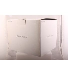 Fujifilm GFX 50S Kamera-Gehäuse inkl. Batteriegriff + Schiene